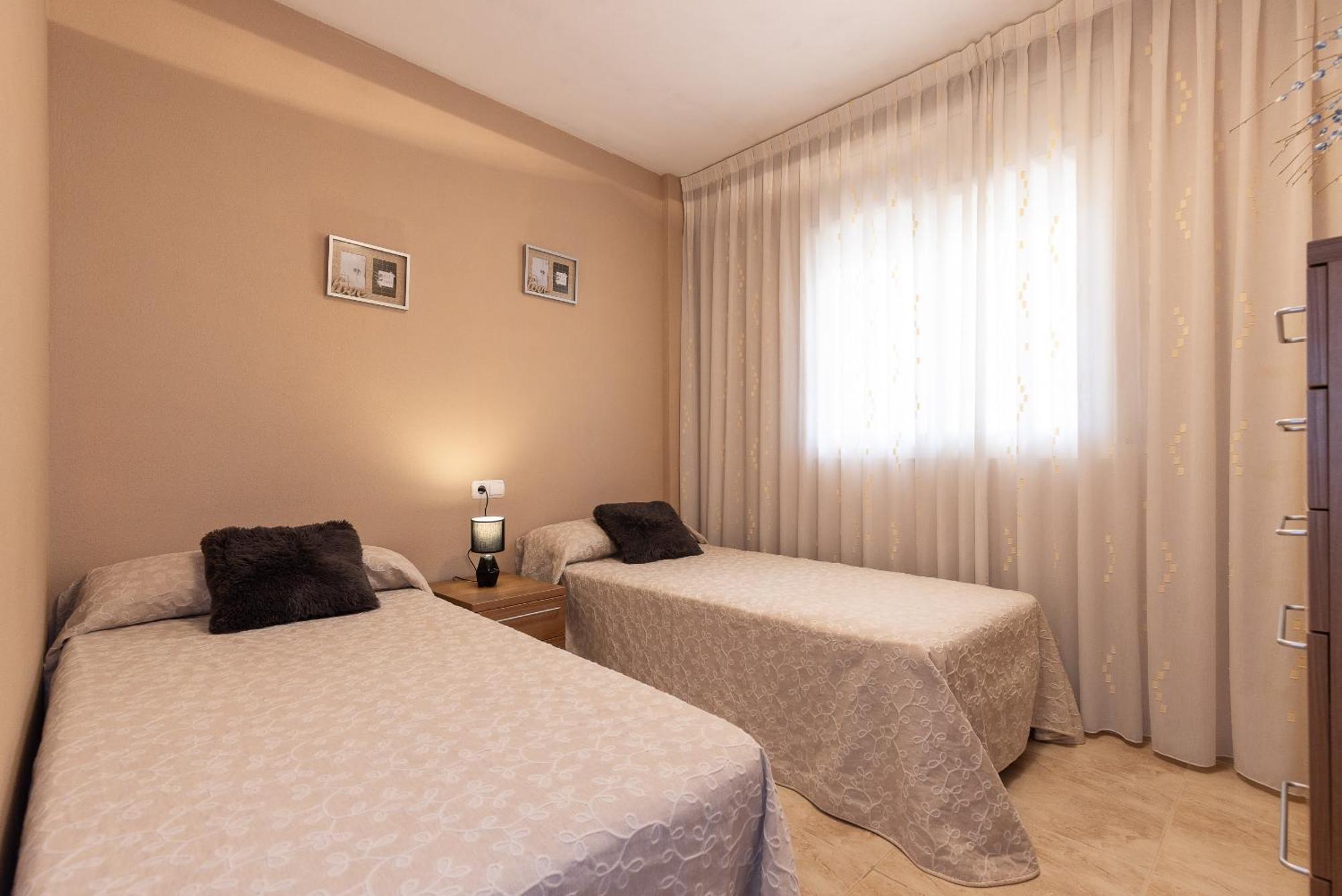 Uhc Golden Pineda Apartments لا بينيذا المظهر الخارجي الصورة