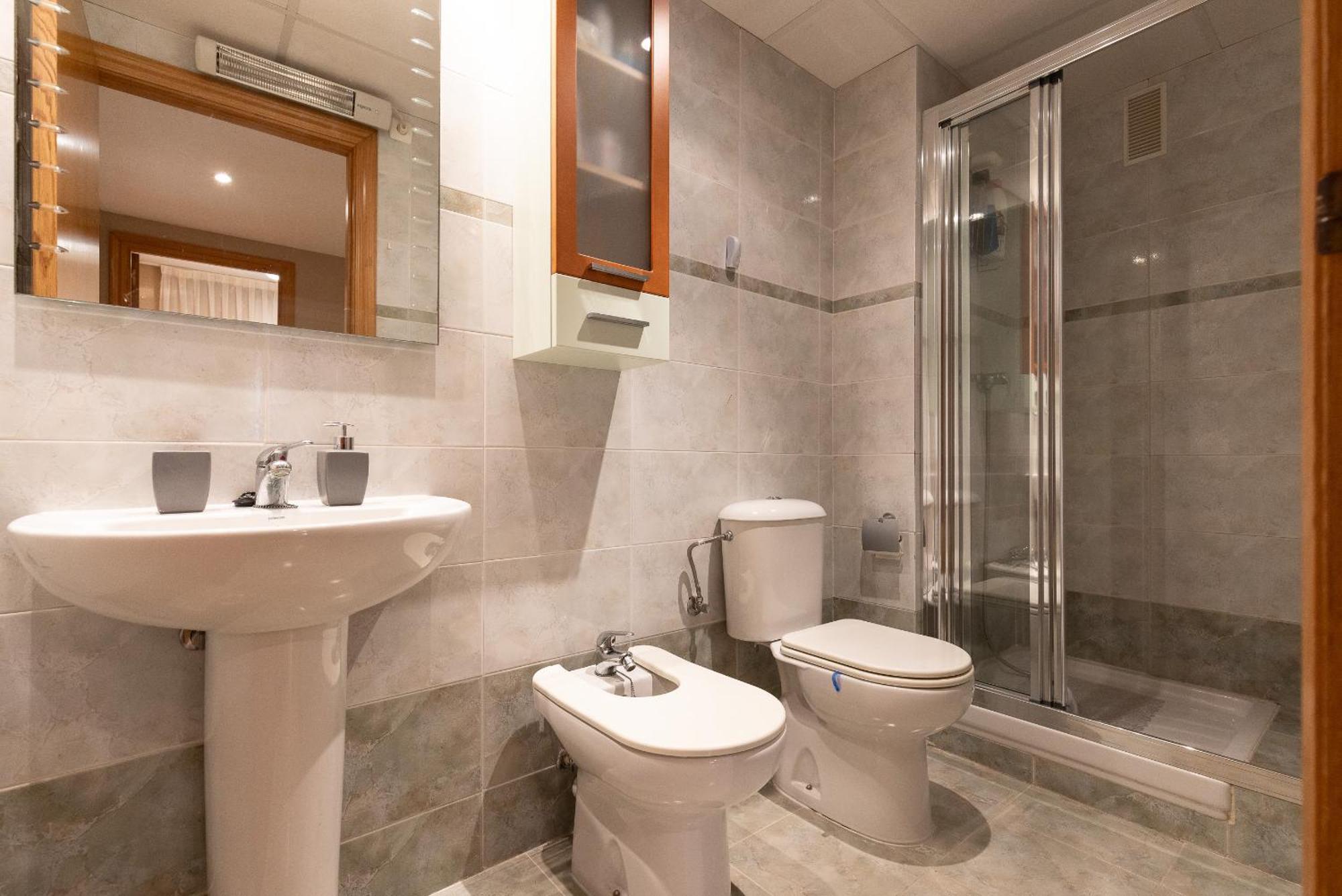 Uhc Golden Pineda Apartments لا بينيذا المظهر الخارجي الصورة