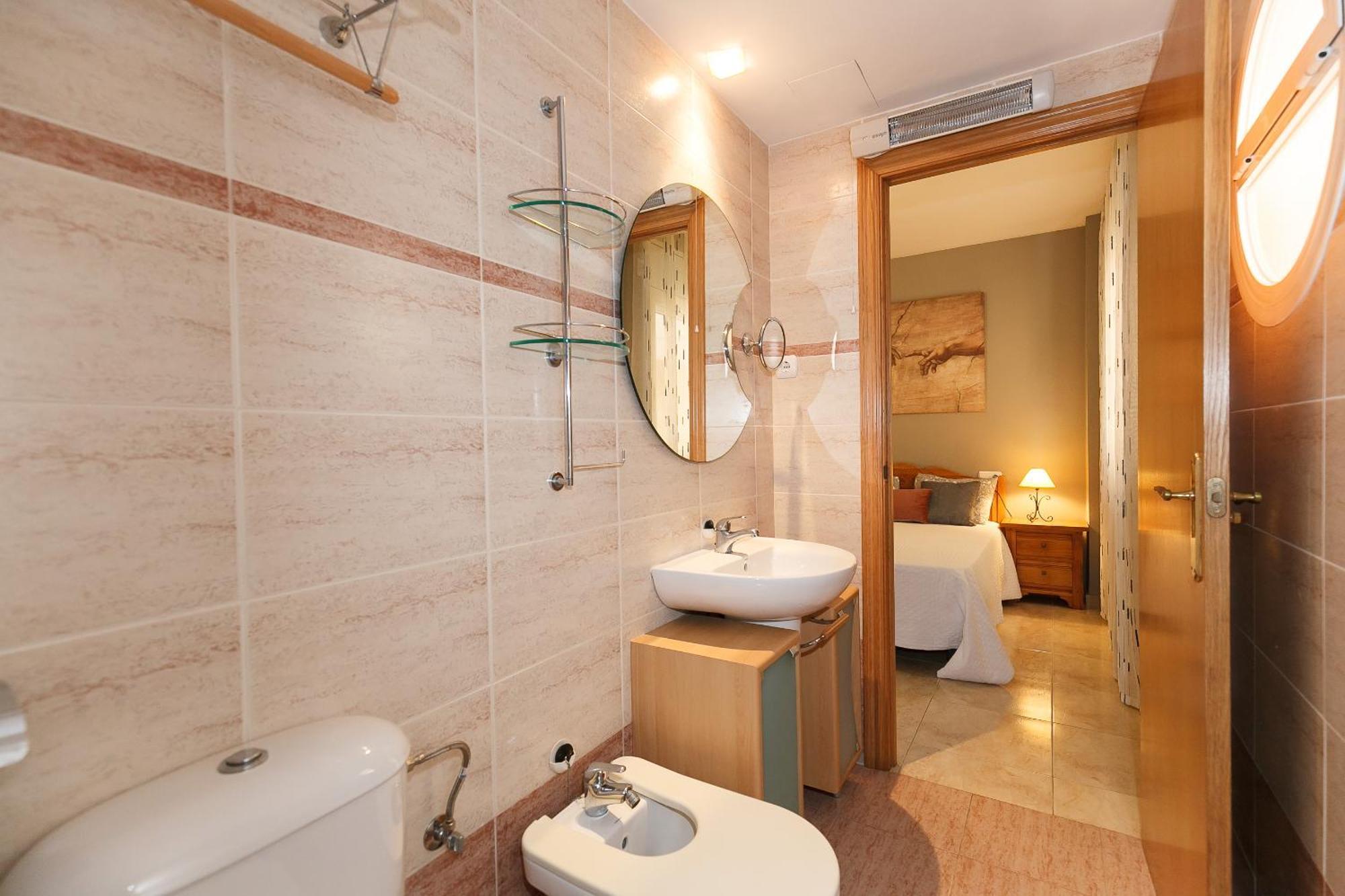 Uhc Golden Pineda Apartments لا بينيذا الغرفة الصورة
