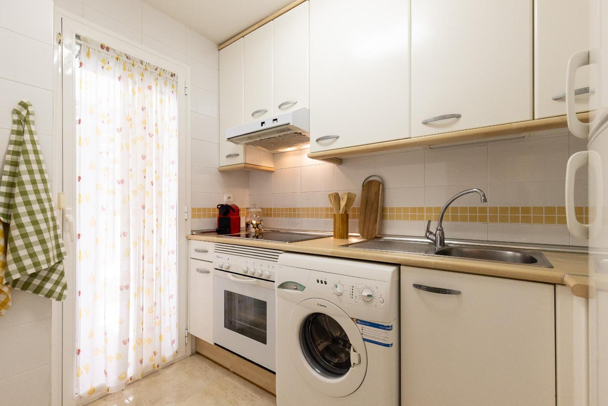 Uhc Golden Pineda Apartments لا بينيذا المظهر الخارجي الصورة