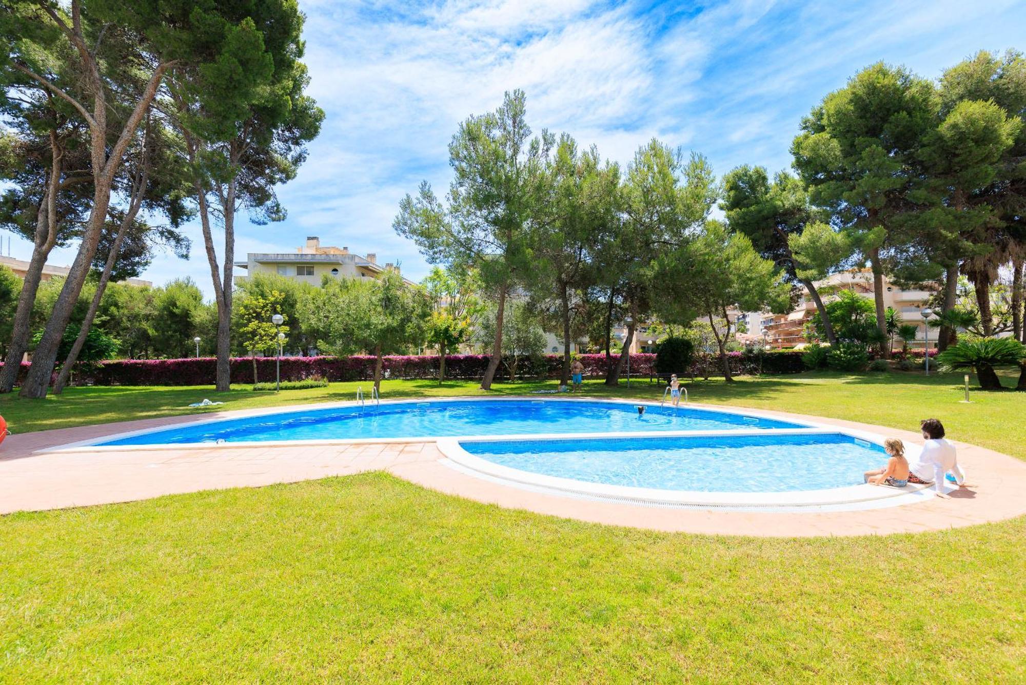 Uhc Golden Pineda Apartments لا بينيذا المظهر الخارجي الصورة