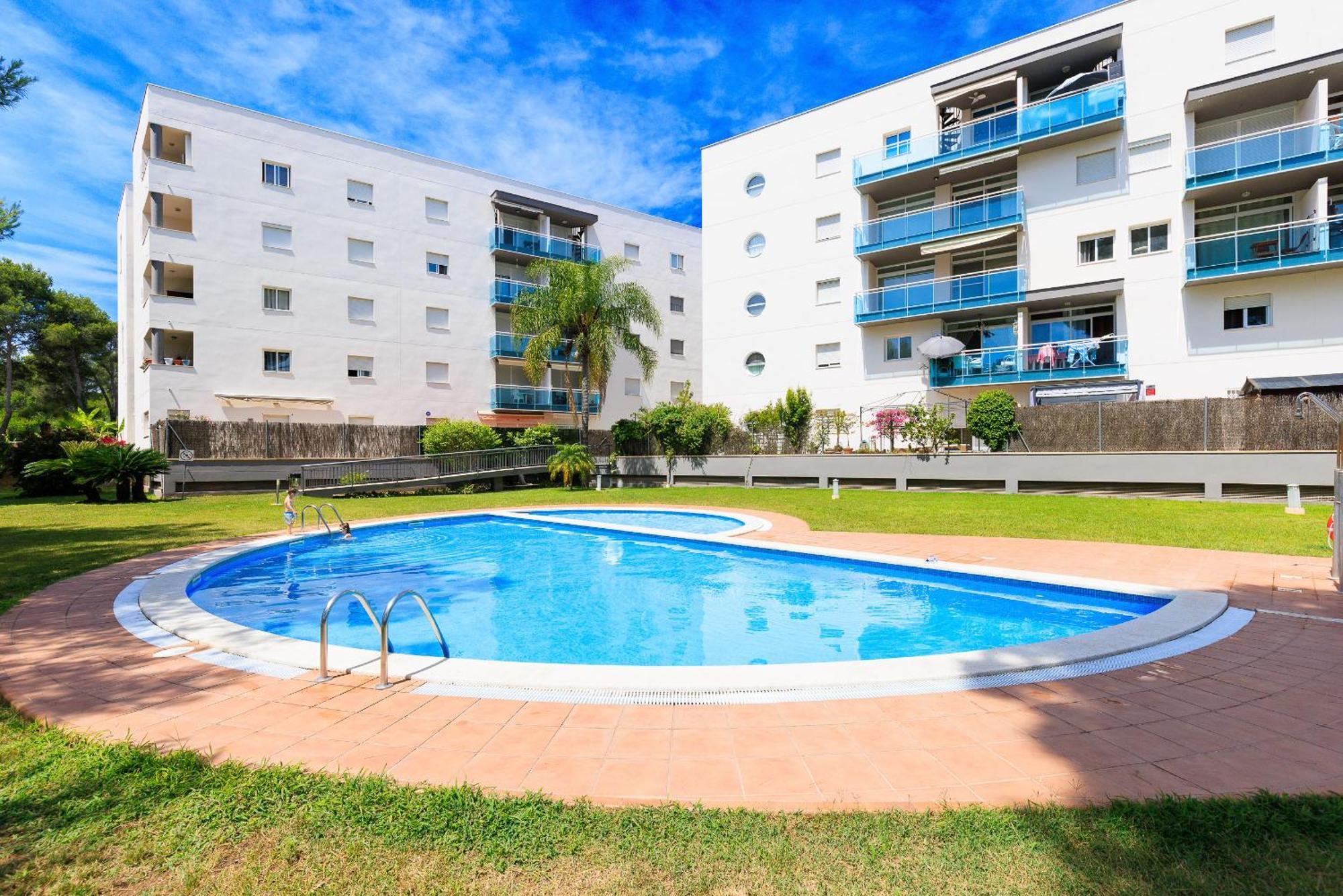 Uhc Golden Pineda Apartments لا بينيذا المظهر الخارجي الصورة